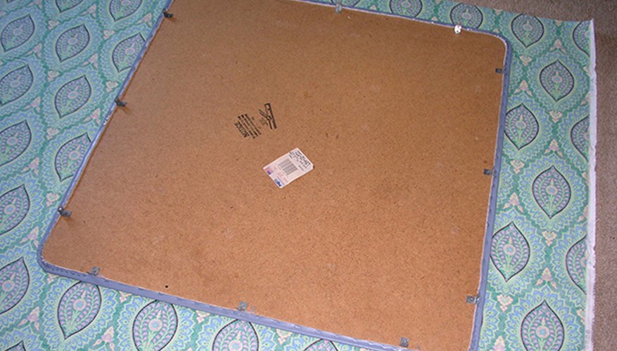 Center the image on the table. Center the image on the table.