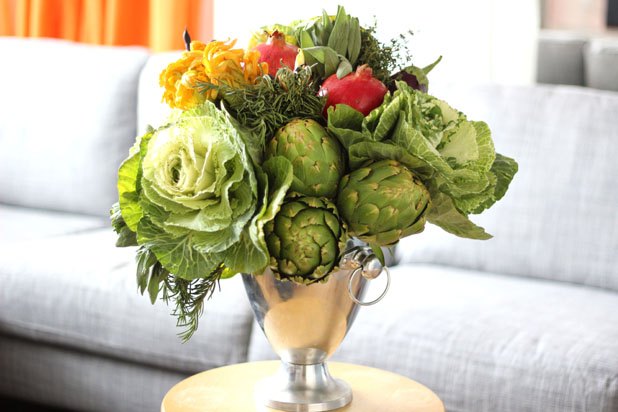 How To Make A Modern Arrangement With Fruits And