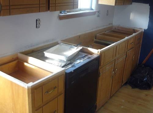 How To Replace Kitchen Cabinets And Keep Countertops