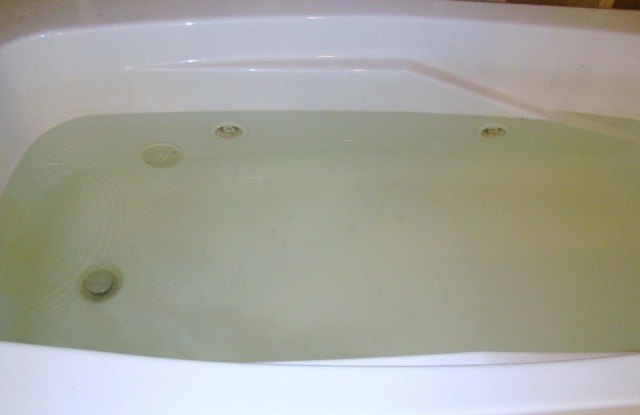 How to Care for a Jacuzzi Tub | eHow