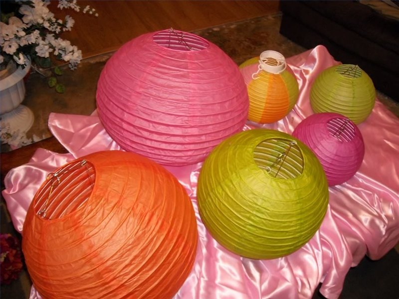 Instructions For A Round Paper Lantern EHow