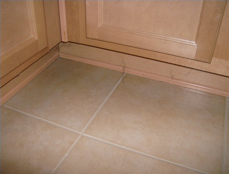 How to Replace Kitchen Cabinet Base Molding | eHow