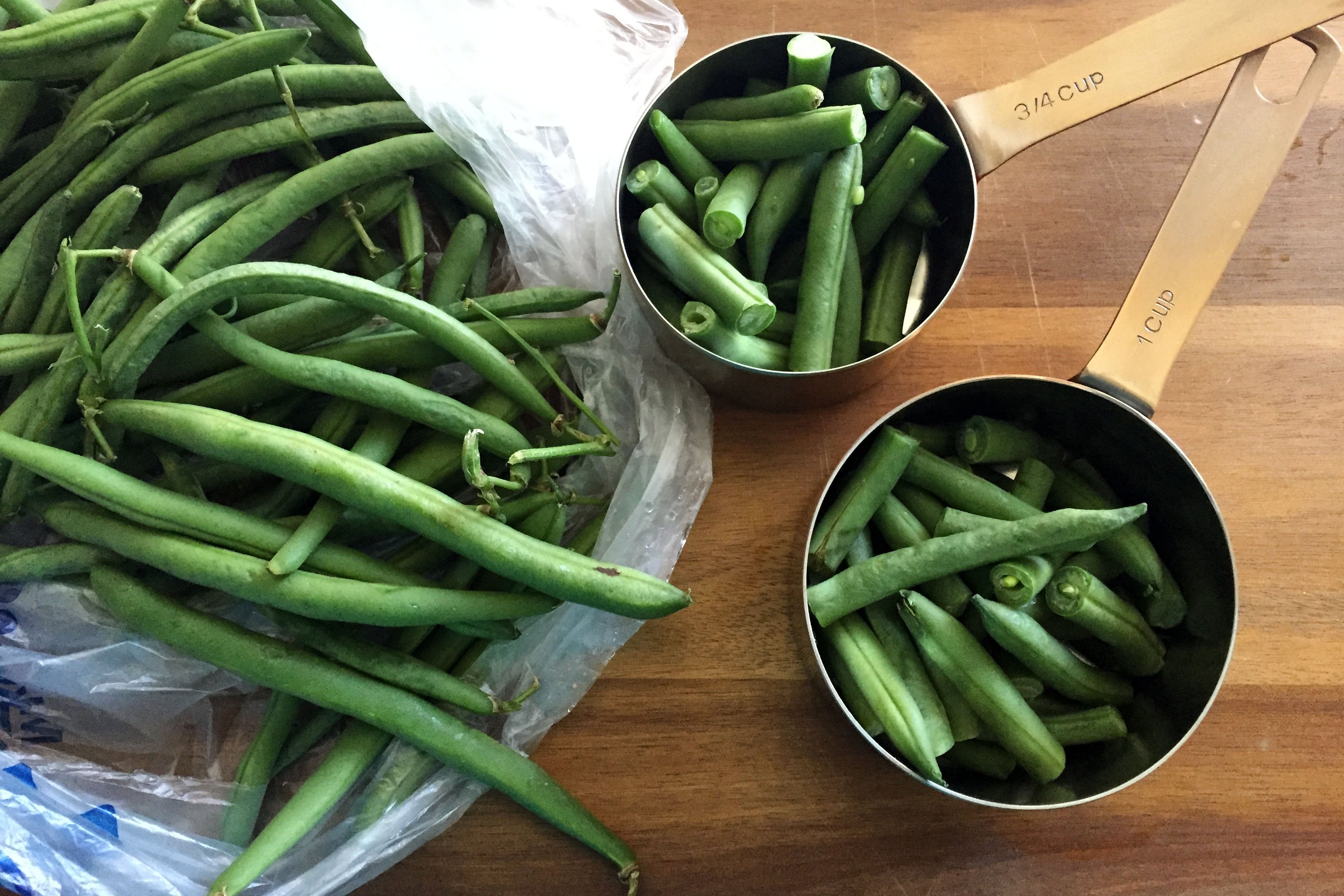 how many cans of green beans is 1 pound