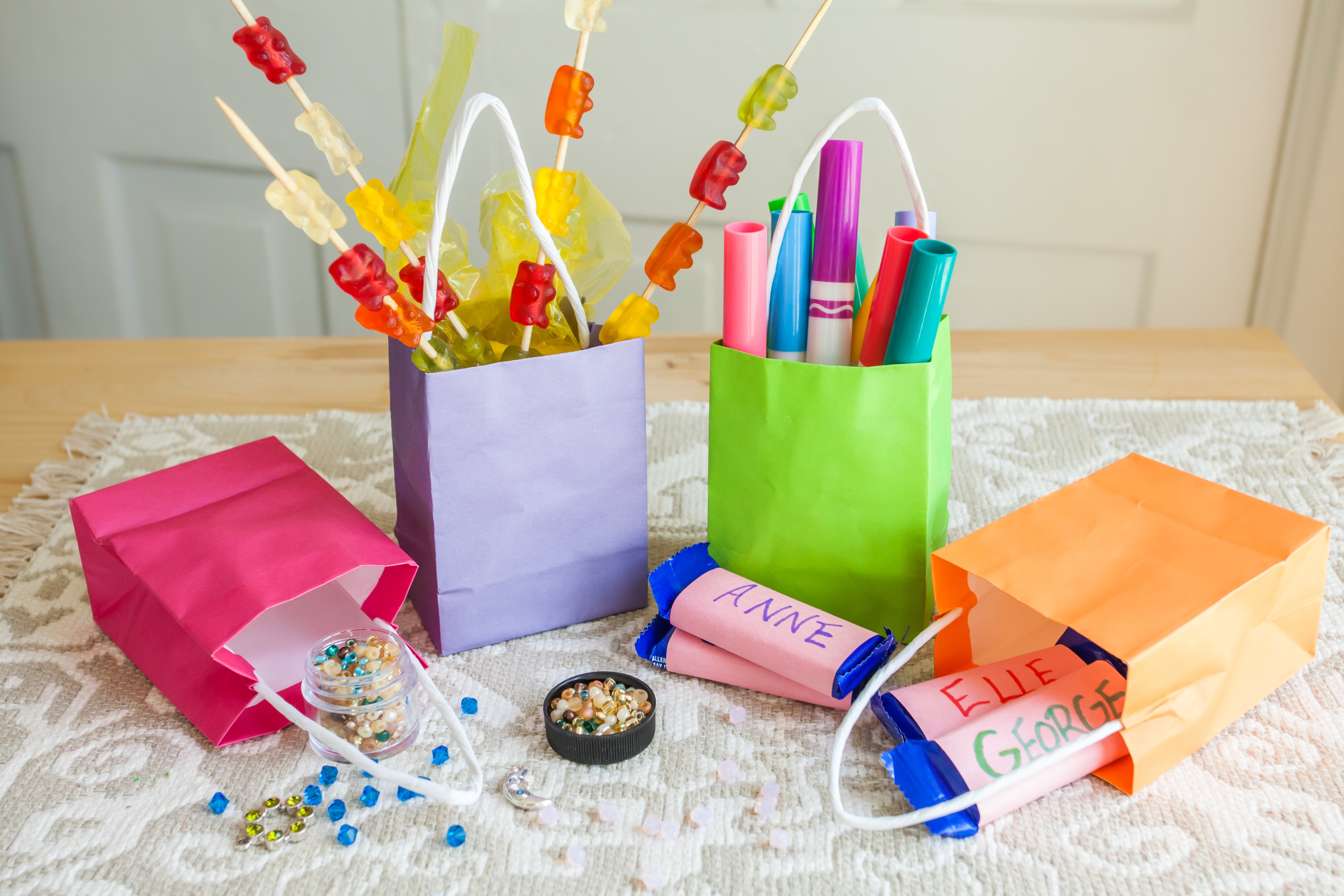 Ideas For Kids Birthday Party Gift Bags (with Pictures) 7ED