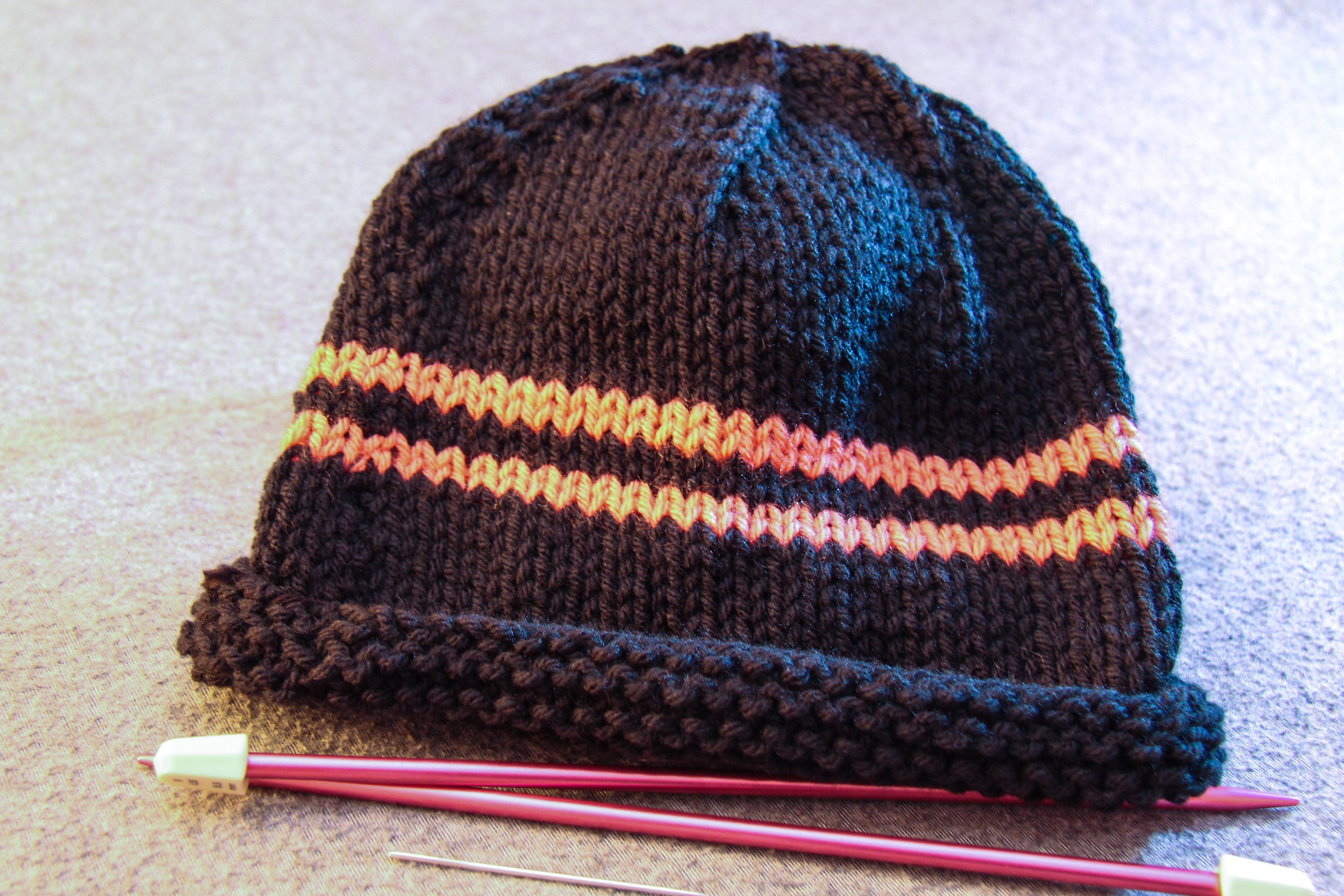 How to Knit a Beanie With Straight Needles (with Pictures