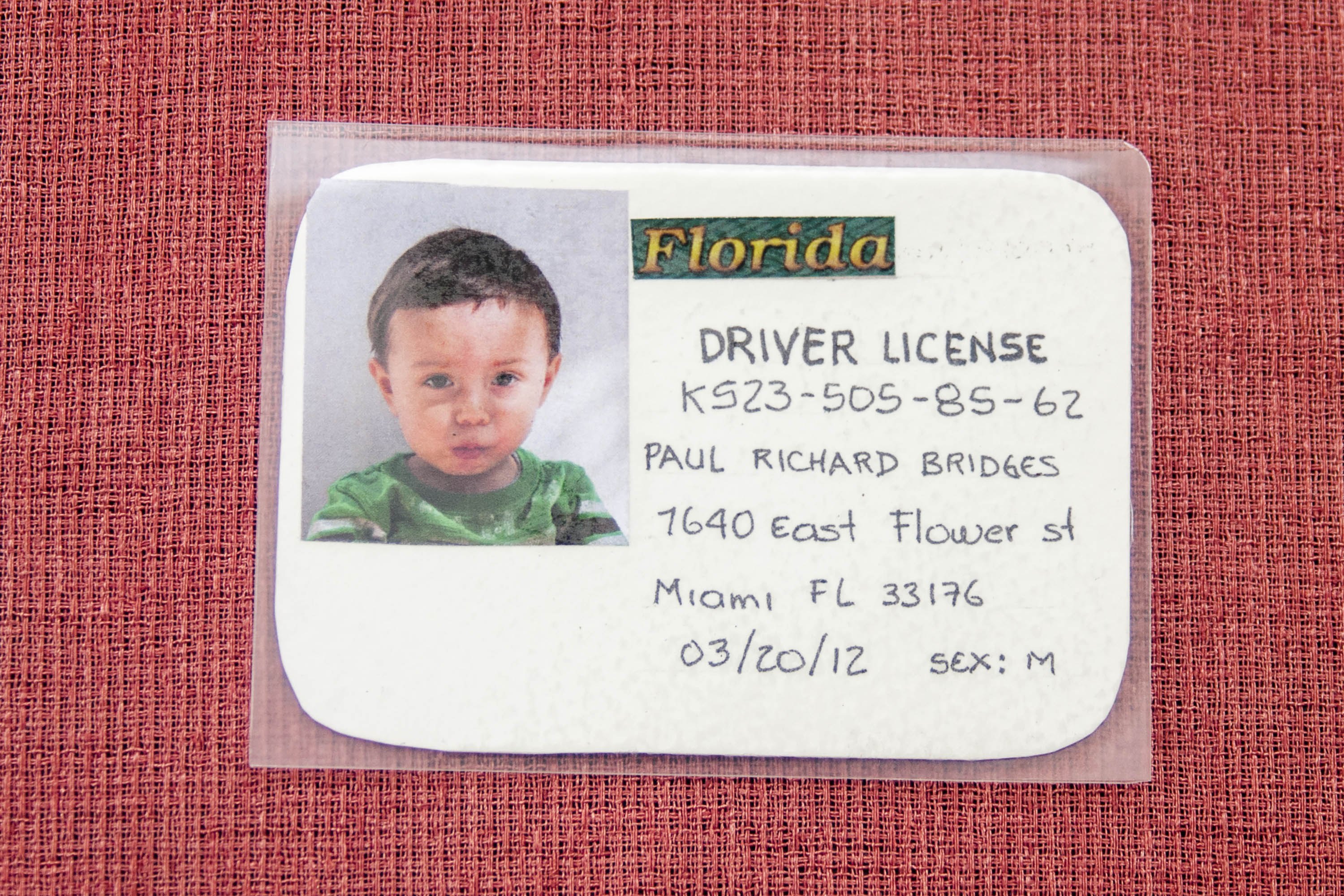 How to Make a Pretend Driver's License for Kids | eHow