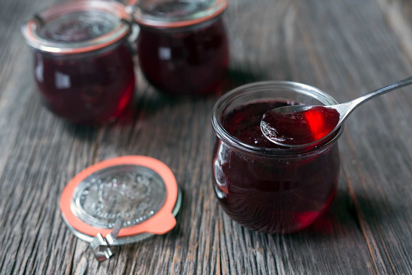 pomegranate-champagne-jelly-recipe-ehow