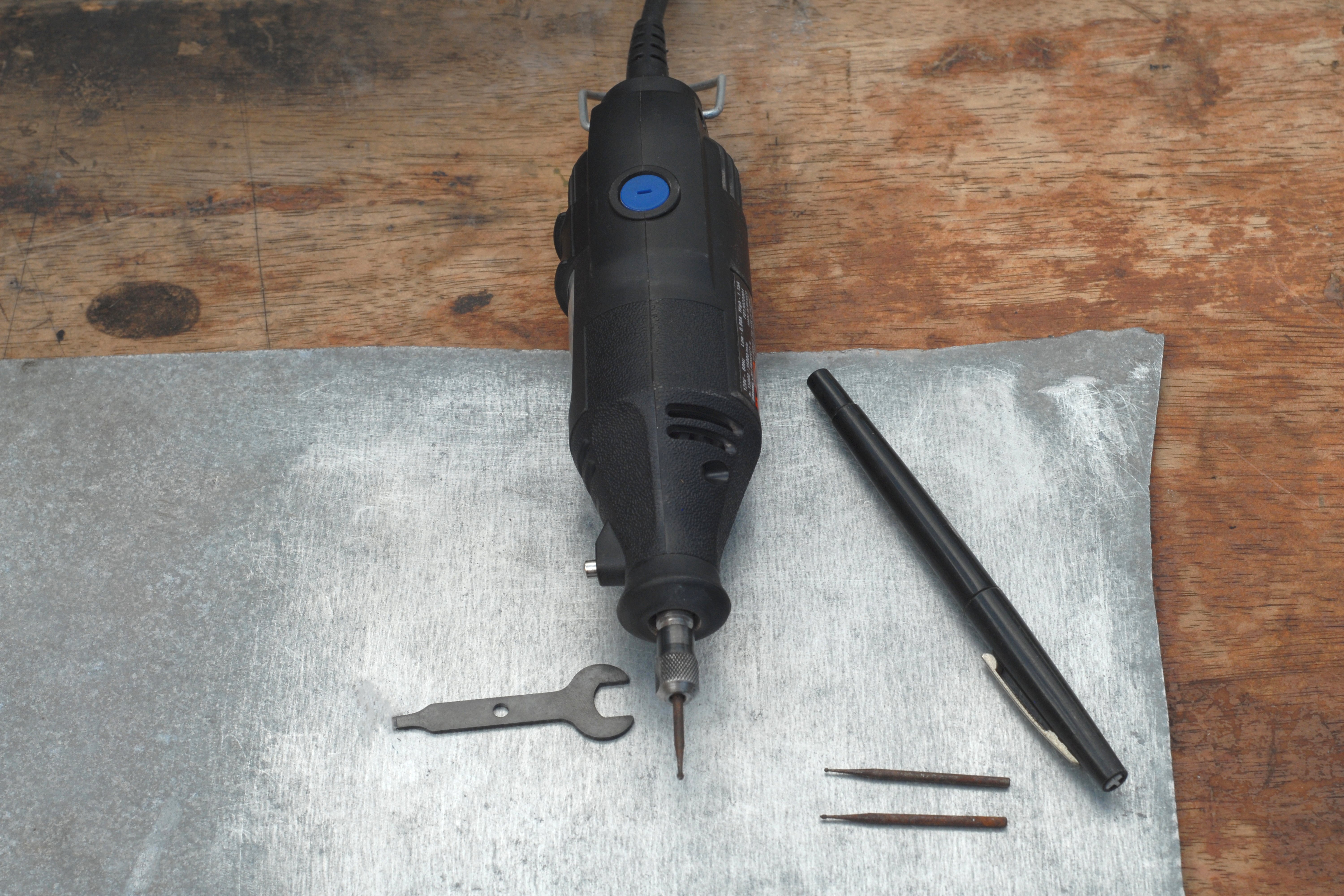 how-to-engrave-metal-with-a-dremel-tool-with-pictures-ehow