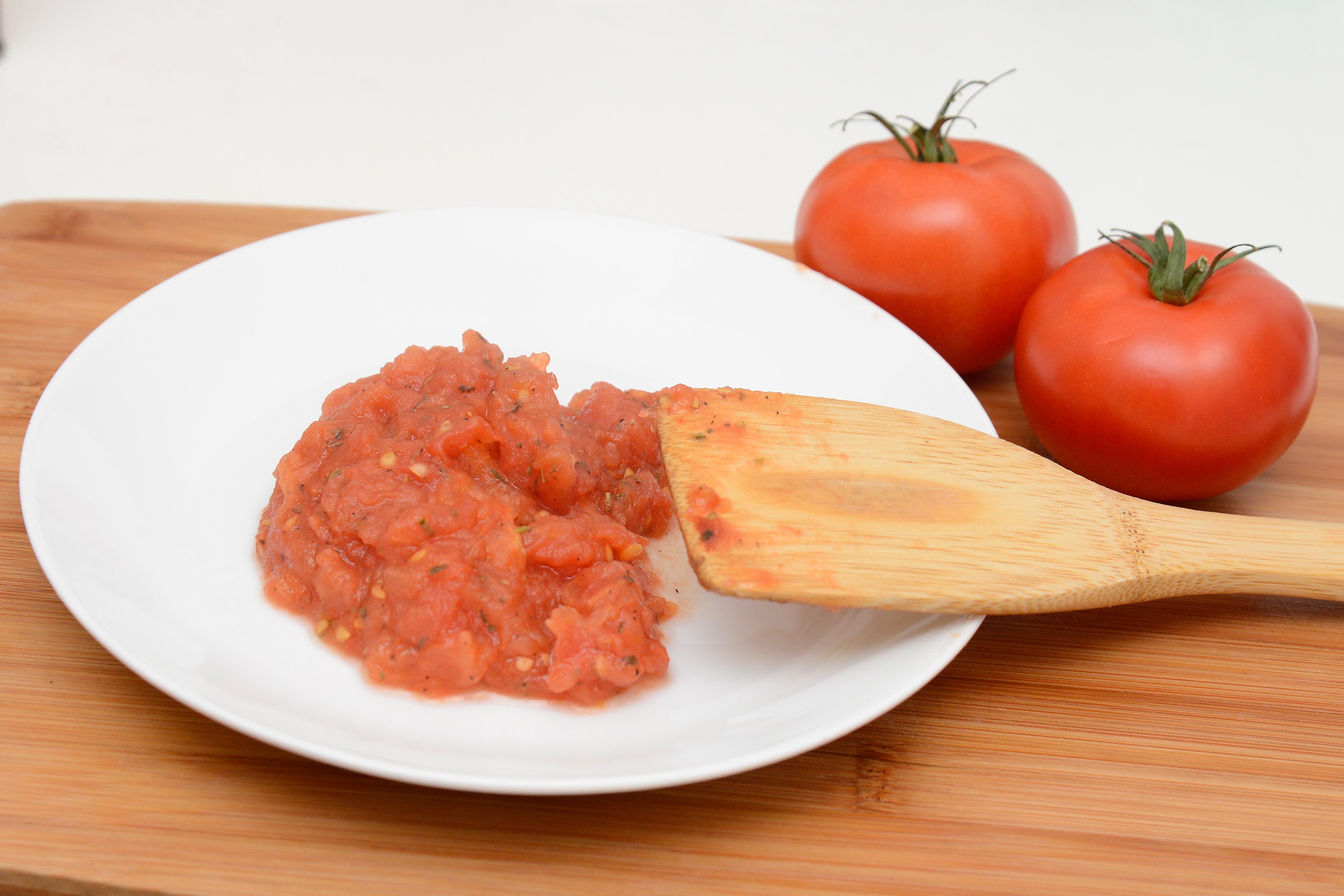 how-to-make-your-own-tomato-sauce-and-why-you-should-ehow