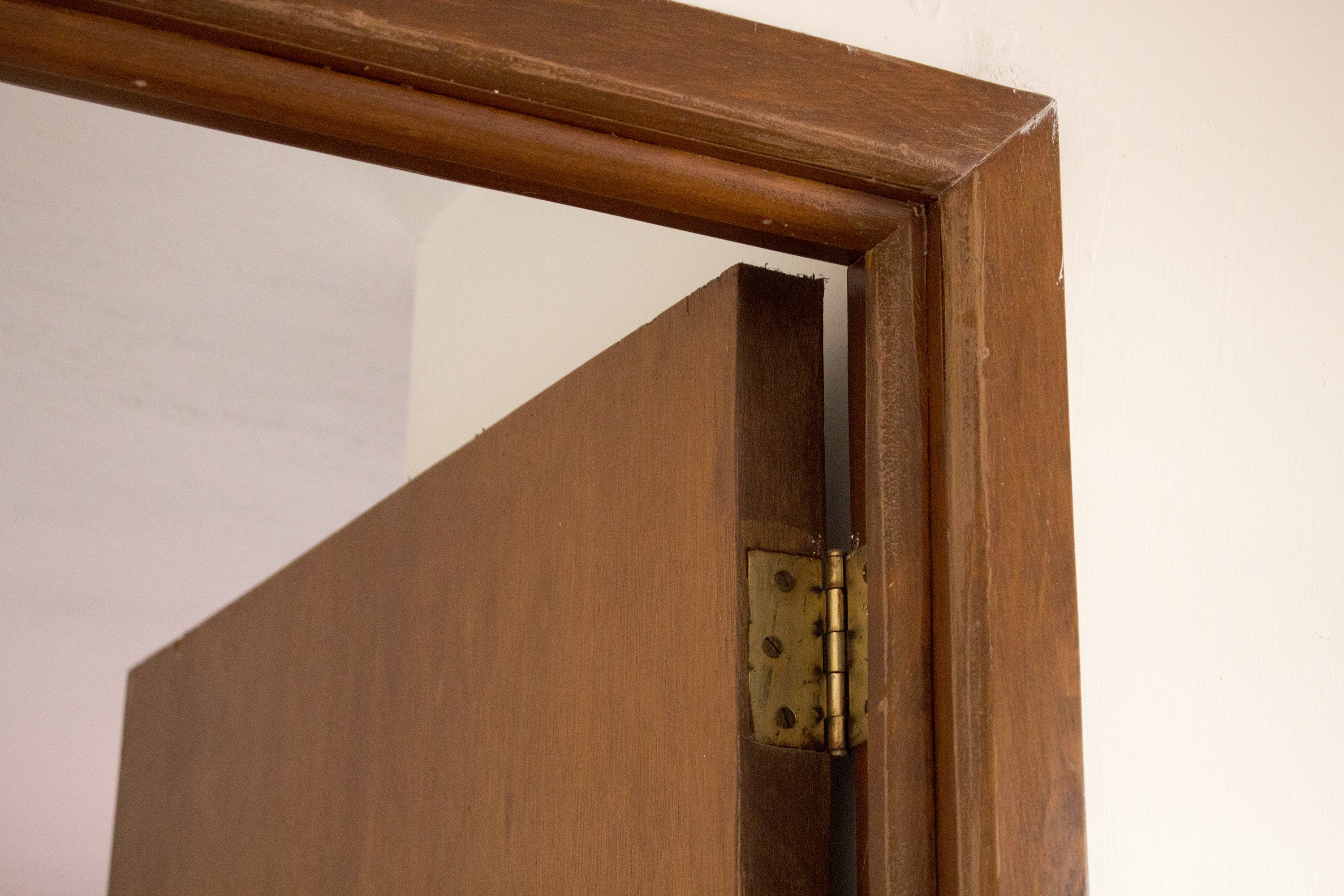 How To Replace A Wooden Door Frame with Pictures EHow