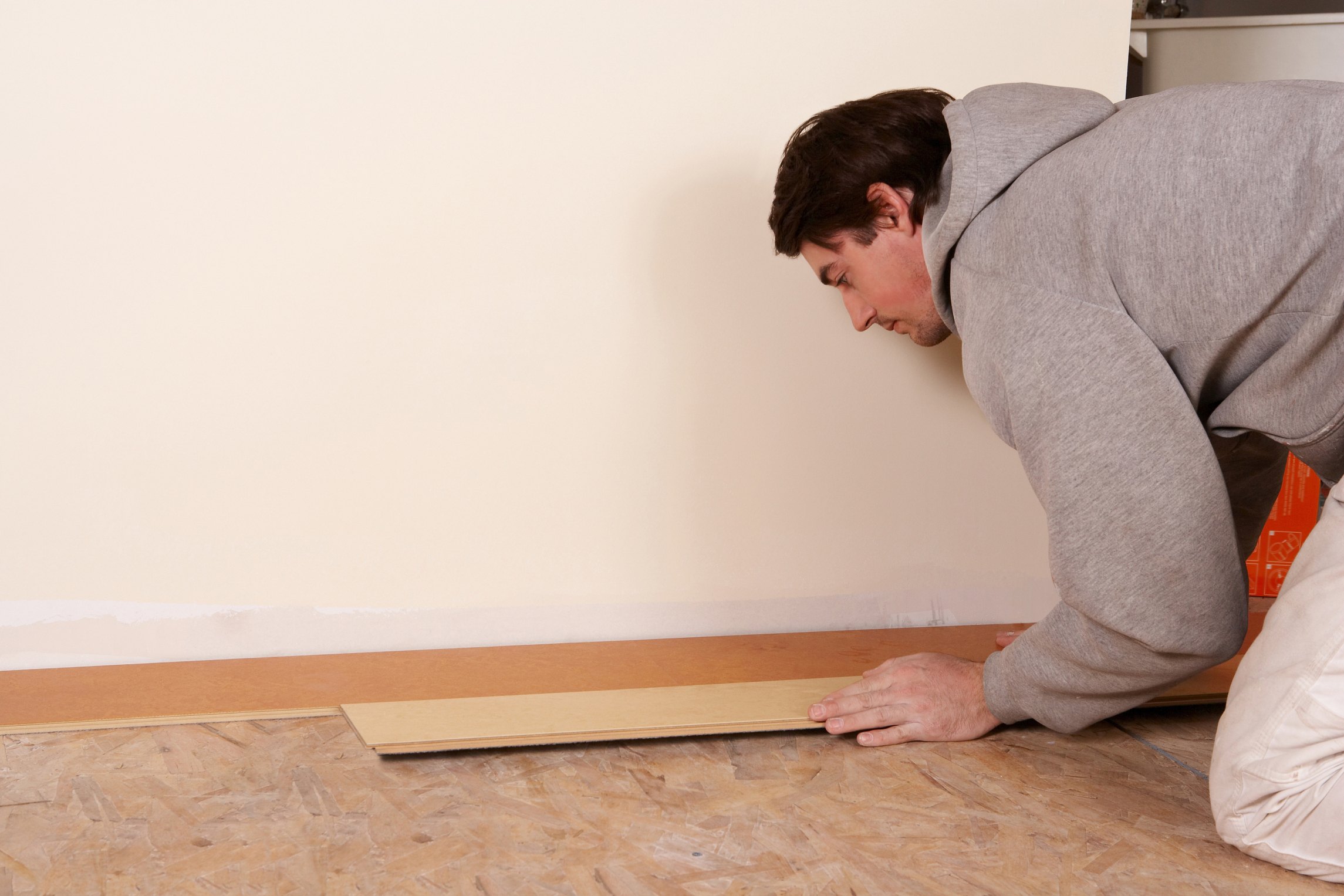 How To Seal Laminate Flooring Edges With Silicone Ehow