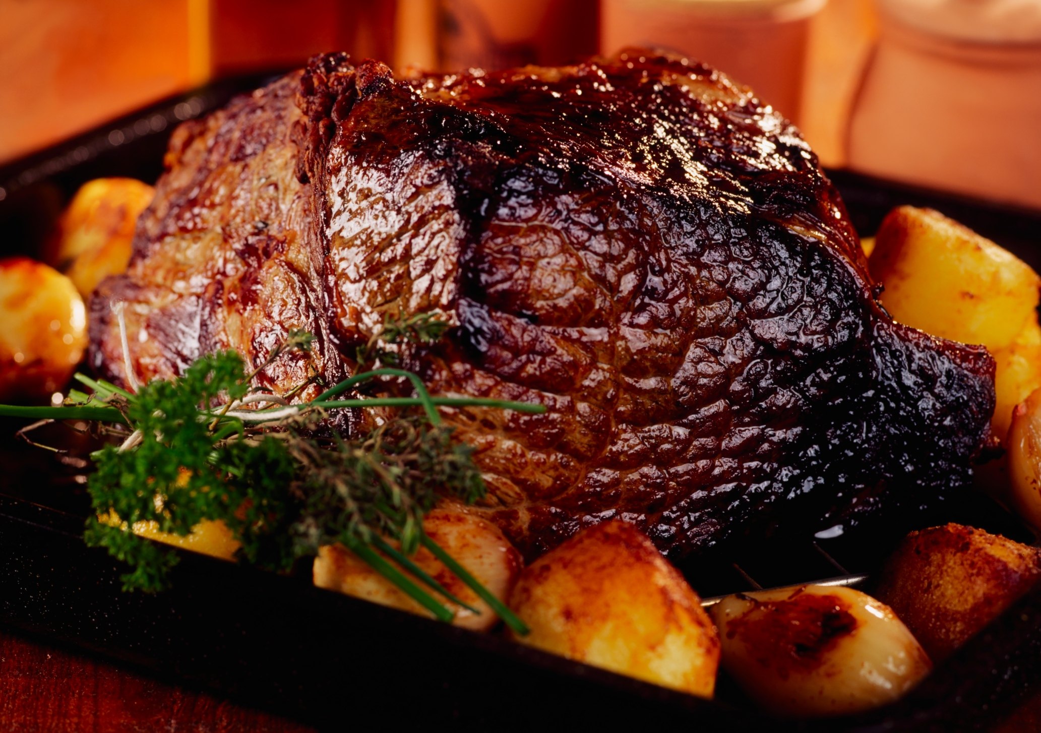 How to Prepare a Traditional Roast Beef eHow