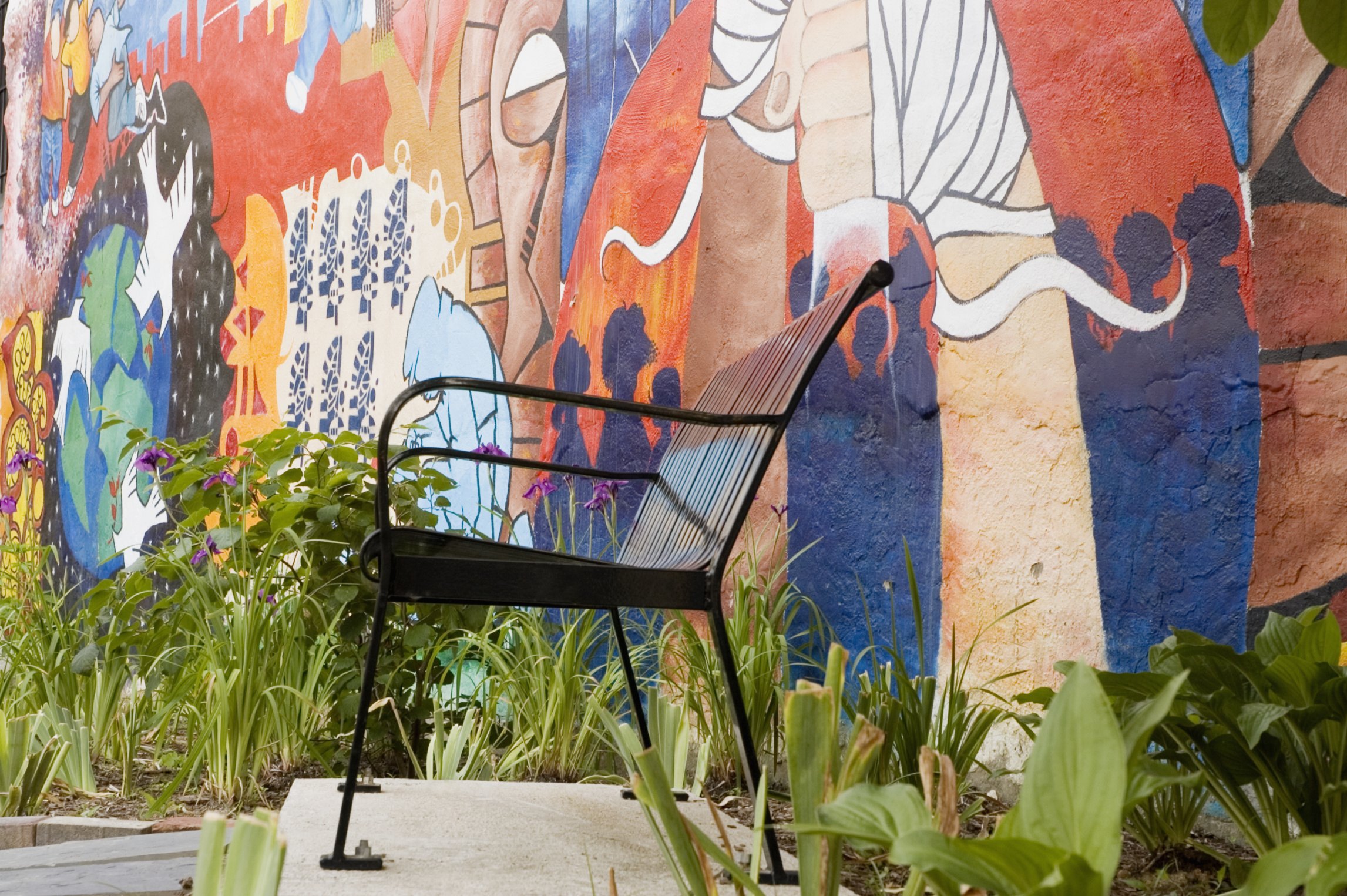 How to Protect Outdoor Murals | eHow