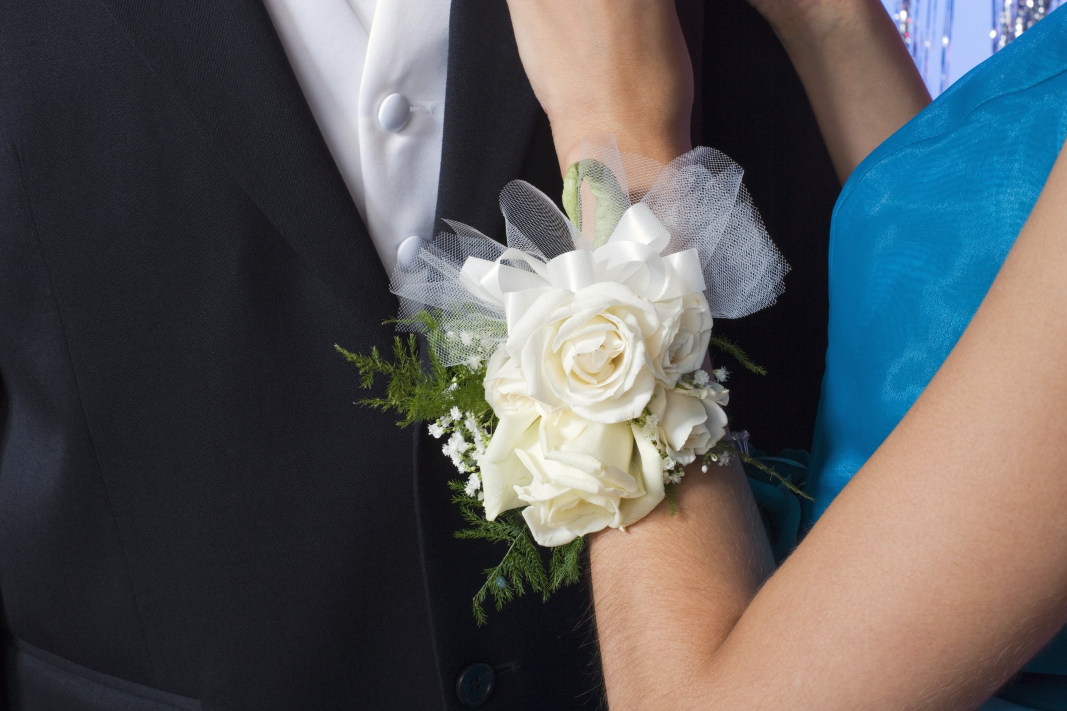 How to Make a Silk Wrist Corsage Using an Elastic Wristlet ...