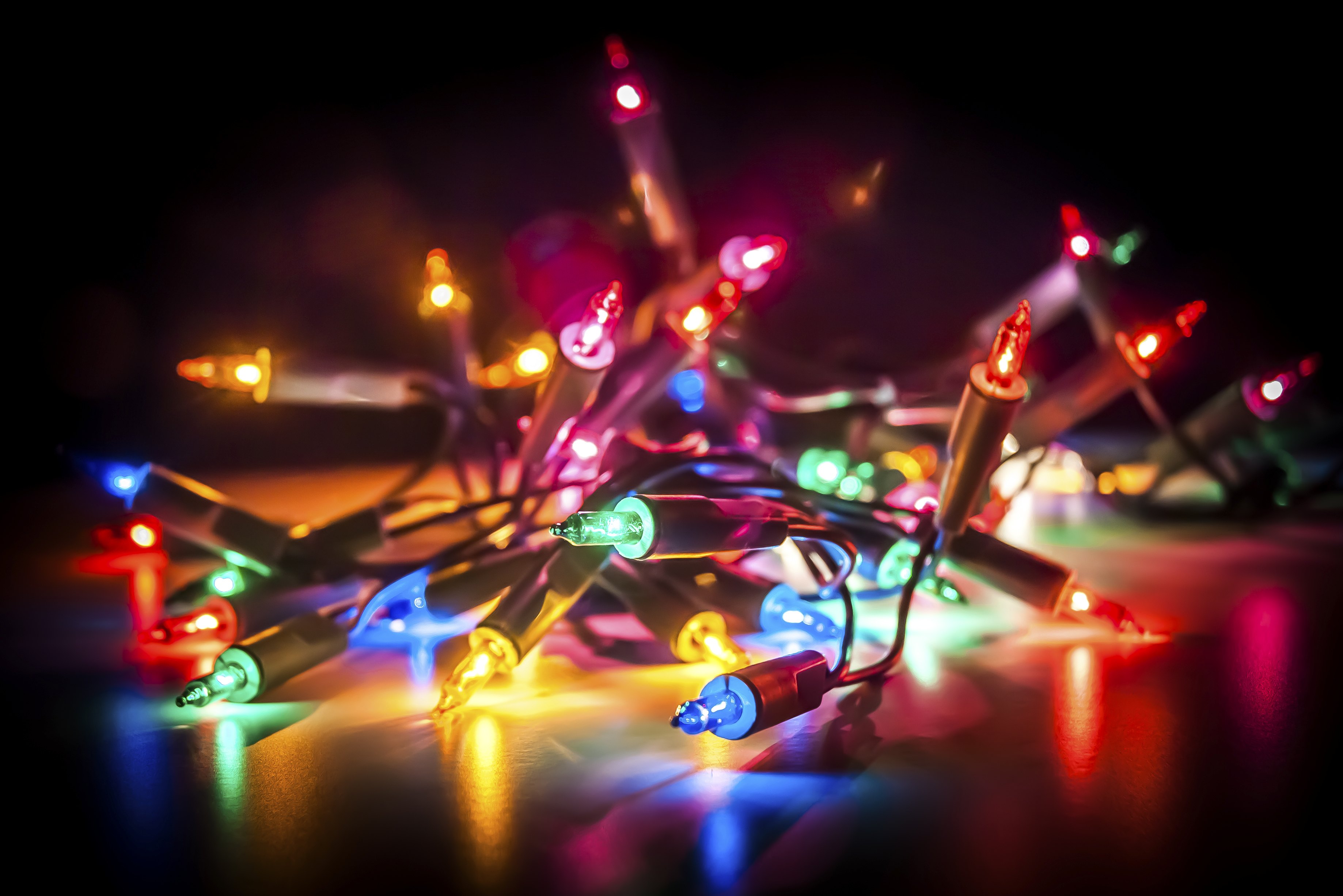 how to attach christmas lights to a roof ehow how to attach christmas lights to a roof ehow