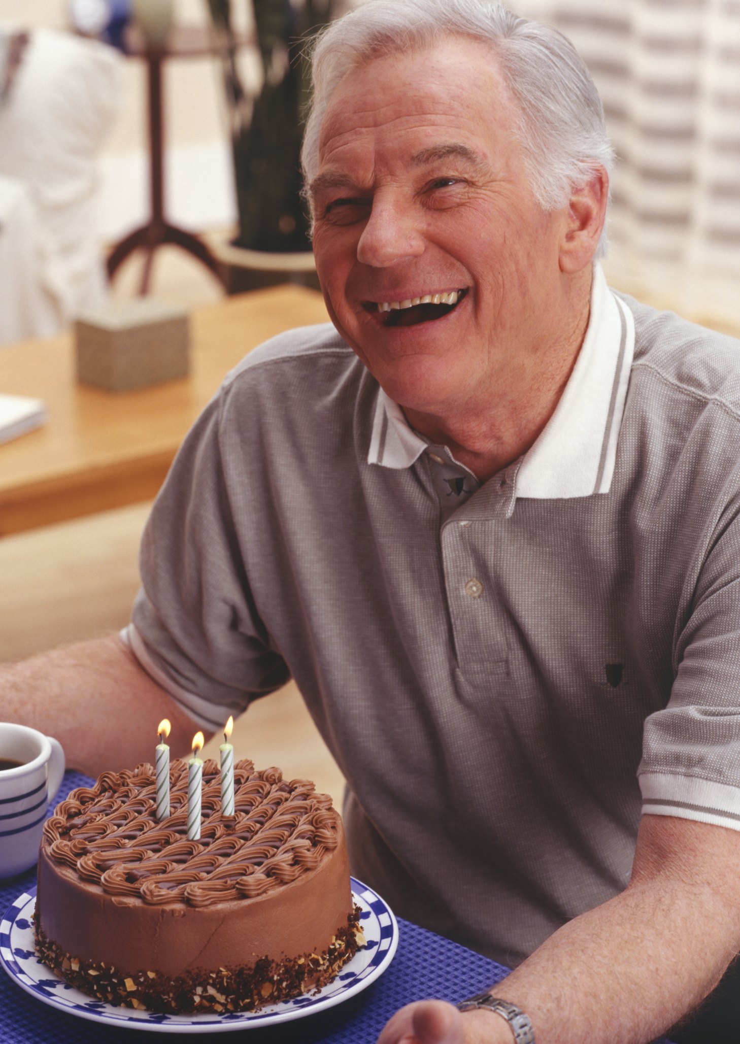 What to Get a 60 Year Old Man for His Birthday? | eHow